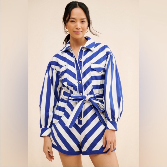 FARM Rio Pants - NWT FARM Rio Women’s Blue and White Striped Printed Romper Jumpsuit Tie Belt XXS